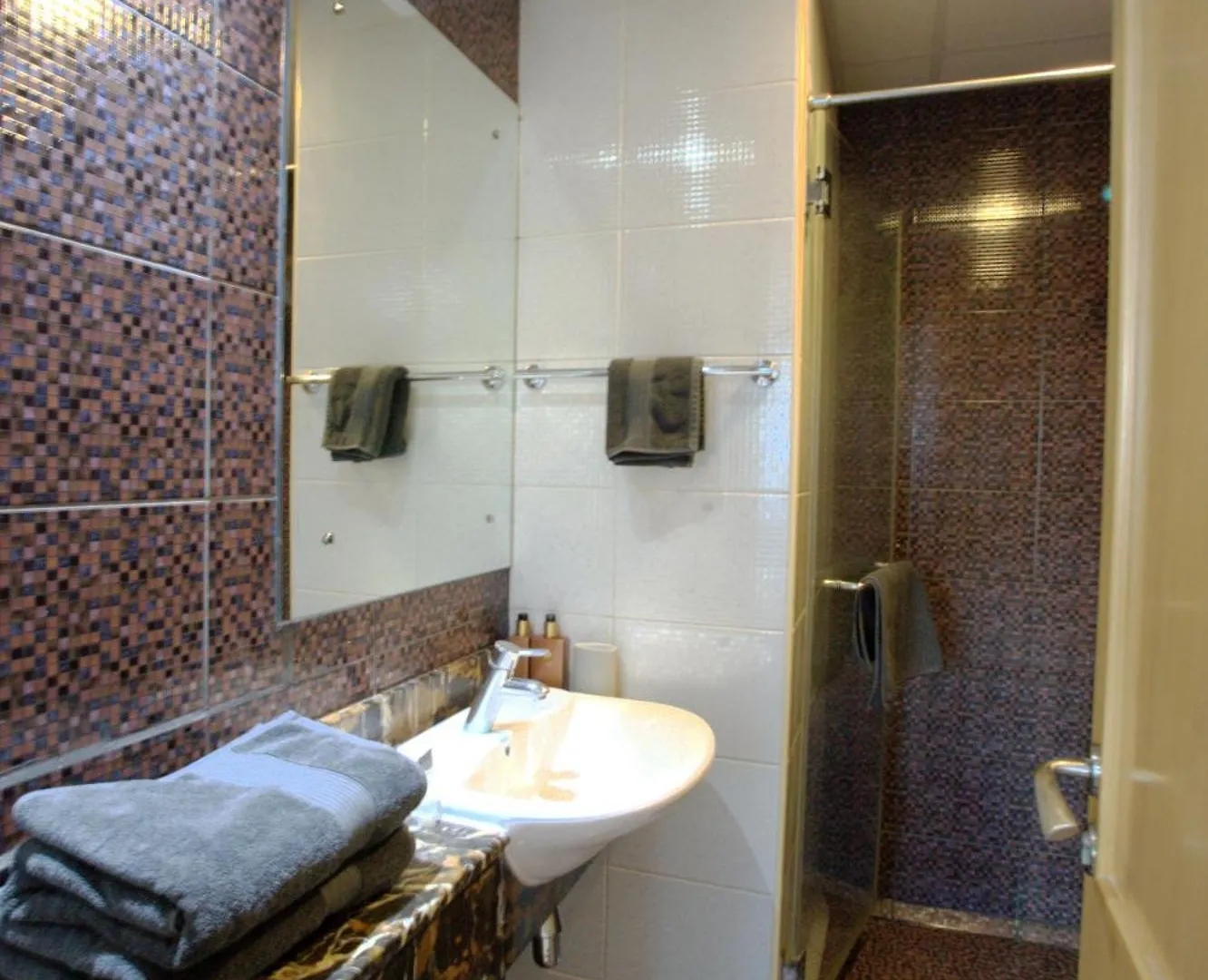 Your Home In Marina, One Bedroom Dubai Apartment